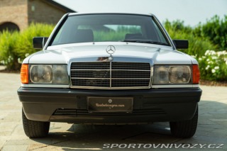 Mercedes-Benz E 190 E 1987
