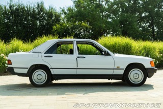Mercedes-Benz E 190 E 1987