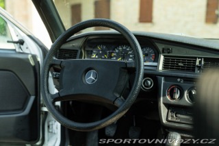 Mercedes-Benz E 190 E 1987