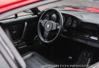 Porsche 911  1977