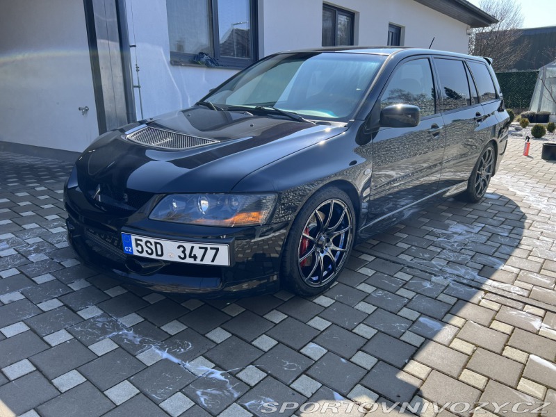 Mitsubishi Lancer EVO 9 Wagon manual 370hp