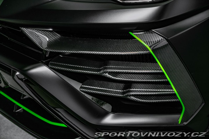 Lamborghini Urus NOVITEC 782PS 2022