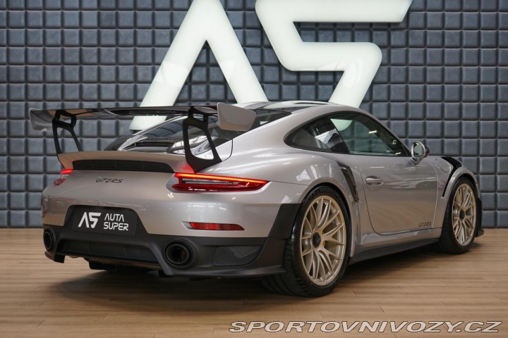 Porsche 911 GT2 RS Weissach Exclusive 2018
