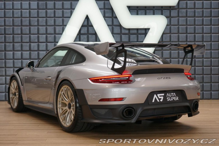 Porsche 911 GT2 RS Weissach Exclusive 2018