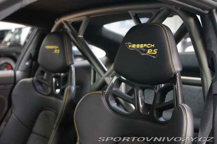 Porsche 911 GT2 RS Weissach Exclusive 2018