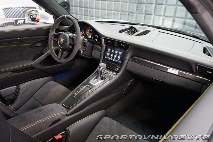 Porsche 911 GT2 RS Weissach Exclusive 2018