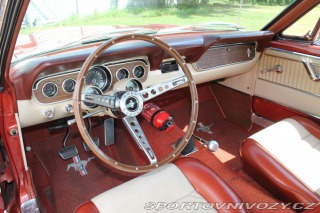 Ford Mustang Fastback 289 V8, manuál 1966