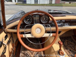 Mercedes-Benz Ostatní modely 220 SE / W111 1963
