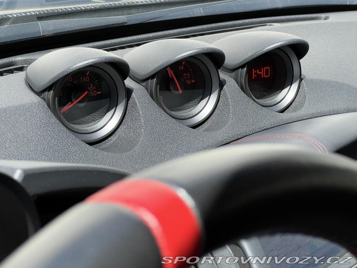 Nissan 370 Z Nismo*Invidia*LSD*Manual* 2016