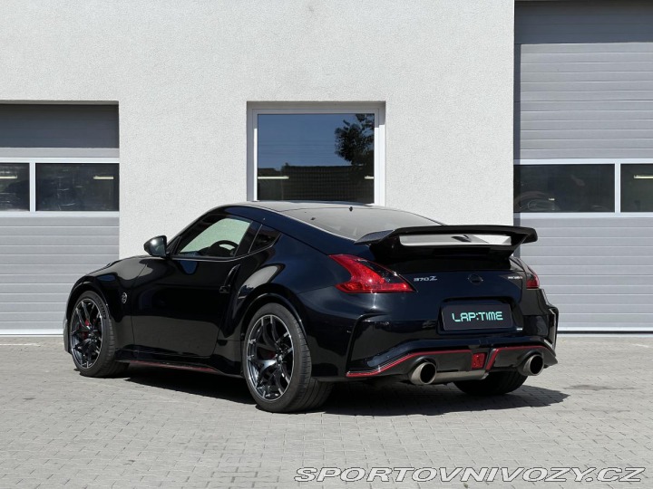 Nissan 370 Z Nismo*Invidia*LSD*Manual* 2016
