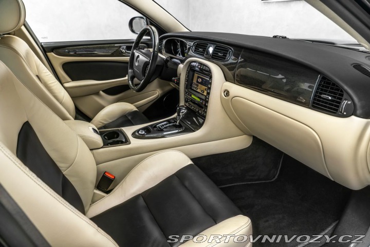 Jaguar XJ R-Performance, PDC 2003