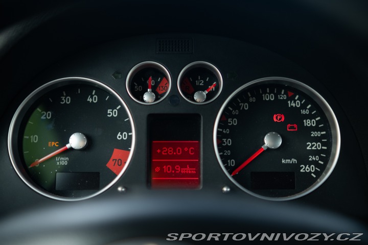 Audi TT 1.8t quattro 2000