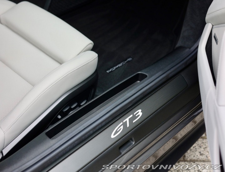 Porsche 911 992 GT3 Touring*2023*Man 2023