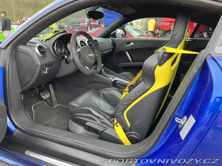 Audi TT TTRS 8J 2.5 TFSI 550 2011