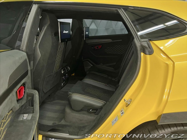 Lamborghini Urus 4,0 V8 PERFORMANTE, CARBO 2024