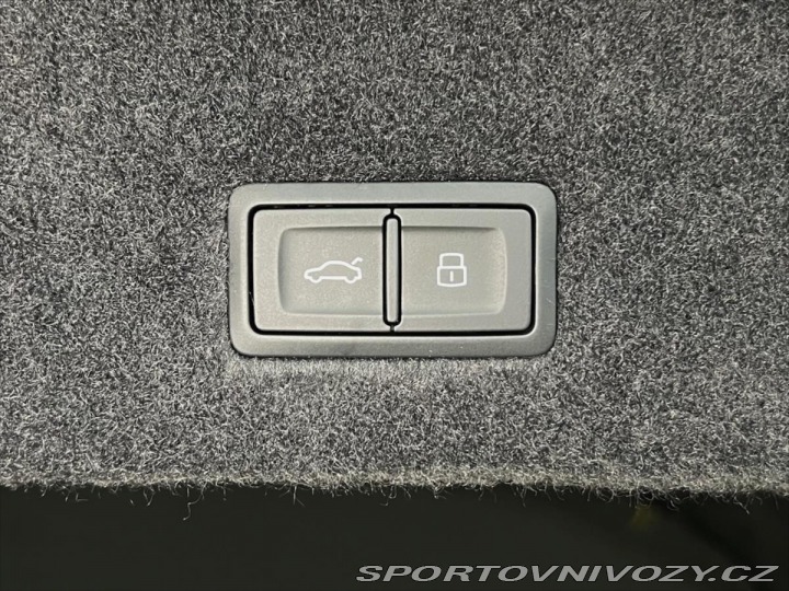 Lamborghini Urus 4,0 V8 PERFORMANTE, CARBO 2024