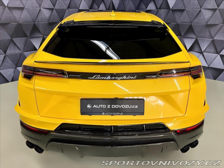Lamborghini Urus 4,0 V8 PERFORMANTE, CARBO 2024