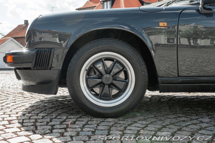 Porsche 911 CARRERA KABRIO 3.2 G50 SK 1987
