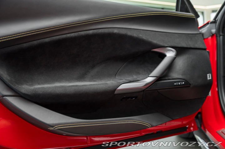 Ferrari 296 GTB Carplay/Lift/Carbon/R 1800