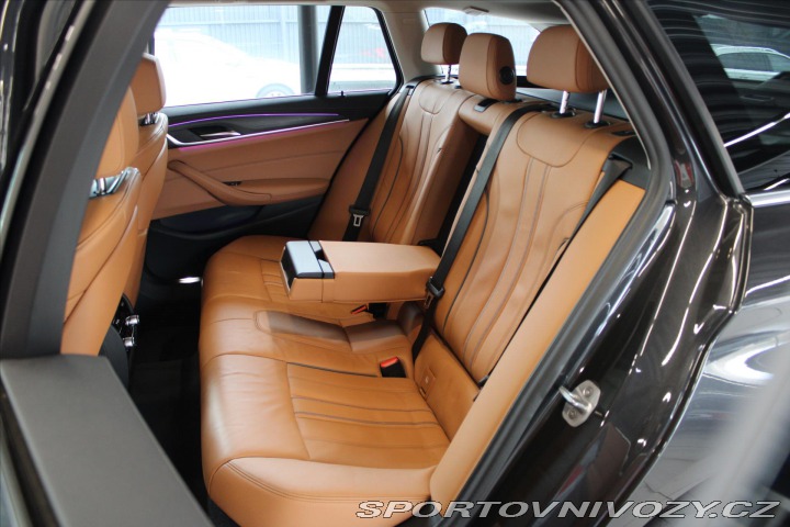 BMW 5 530d Touring xDrive Luxur 2022