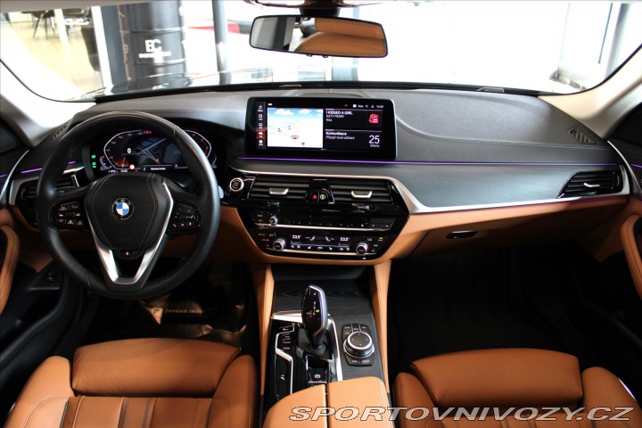 BMW 5 530d Touring xDrive Luxur 2022