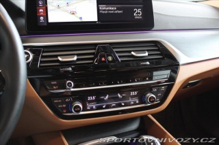 BMW 5 530d Touring xDrive Luxur 2022