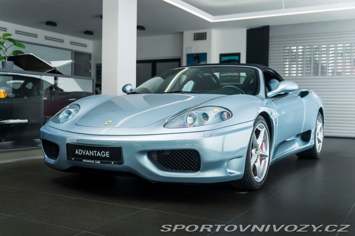 Ferrari 360 Spider / MANUÁL 1800