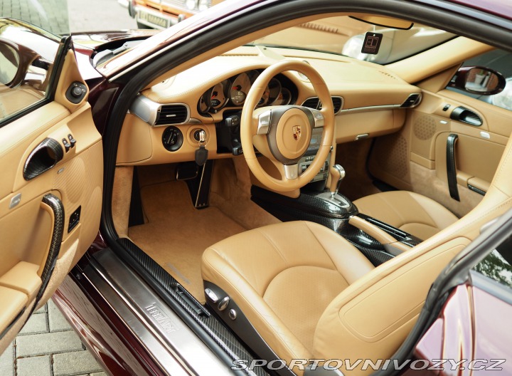 Porsche 911 CARRERA S COUPE CARMONA 2005