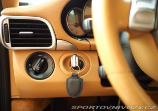 Porsche 911 CARRERA S COUPE CARMONA 2005