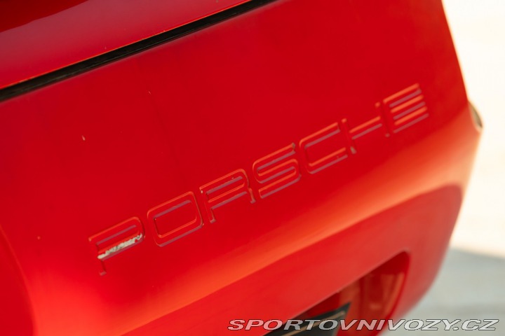 Porsche 928 S 1984
