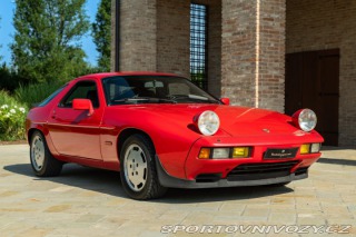 Porsche 928 S 1984