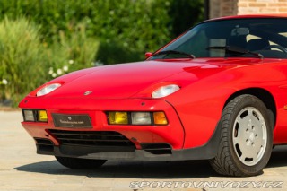 Porsche 928 S 1984