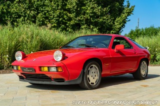 Porsche 928 S 1984