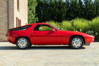 Porsche 928 S 1984