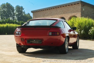 Porsche 928 S 1984