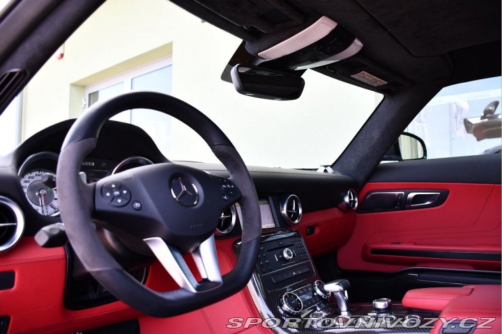 Mercedes-Benz SLS AMG 6.2 V8 REZERVACE 2010