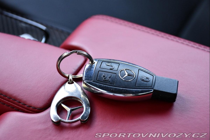 Mercedes-Benz SLS AMG 6.2 V8 REZERVACE 2010