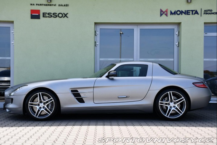 Mercedes-Benz SLS AMG 6.2 V8 REZERVACE 2010