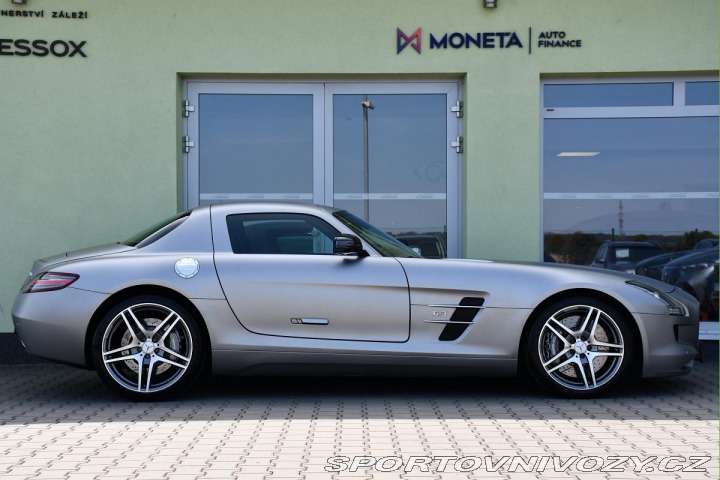 Mercedes-Benz SLS AMG 6.2 V8 REZERVACE 2010