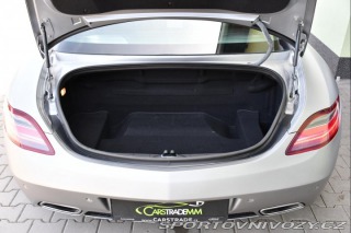 Mercedes-Benz SLS AMG 6.2 V8 REZERVACE 2010