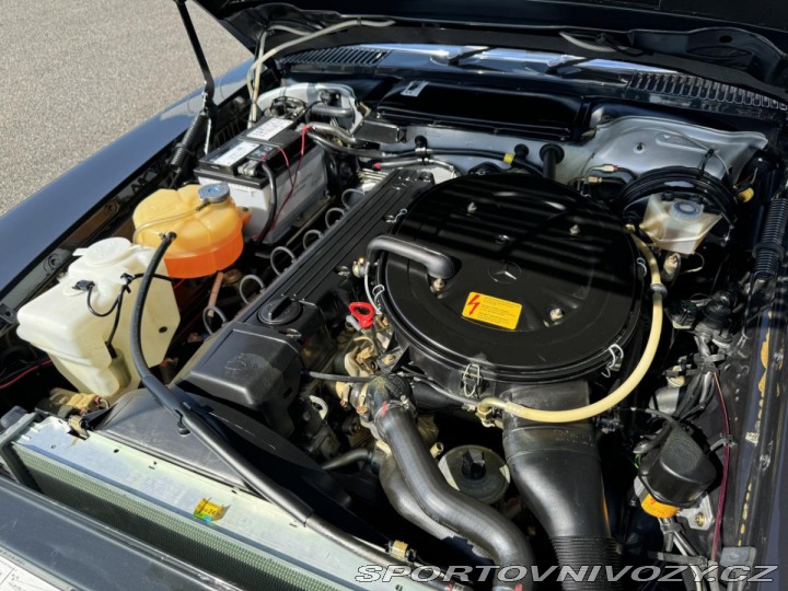 Mercedes-Benz SL W107 SL300 1989