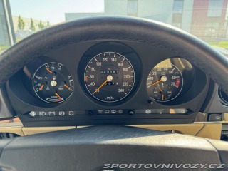 Mercedes-Benz SL W107 SL300 1989