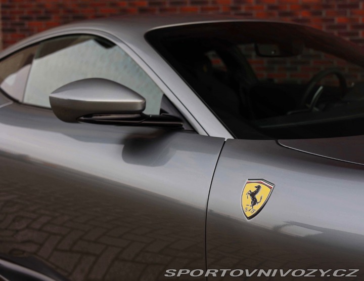 Ferrari Roma 3.9 T V8 DCT*Kamera*PDC* 2021