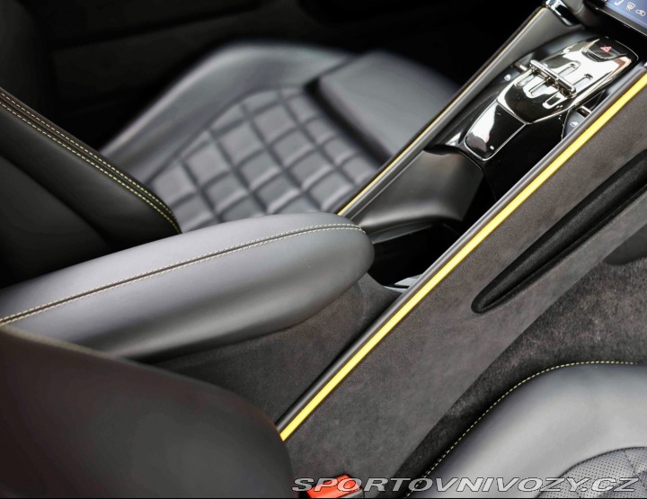 Ferrari Roma 3.9 T V8 DCT*Kamera*PDC* 2021