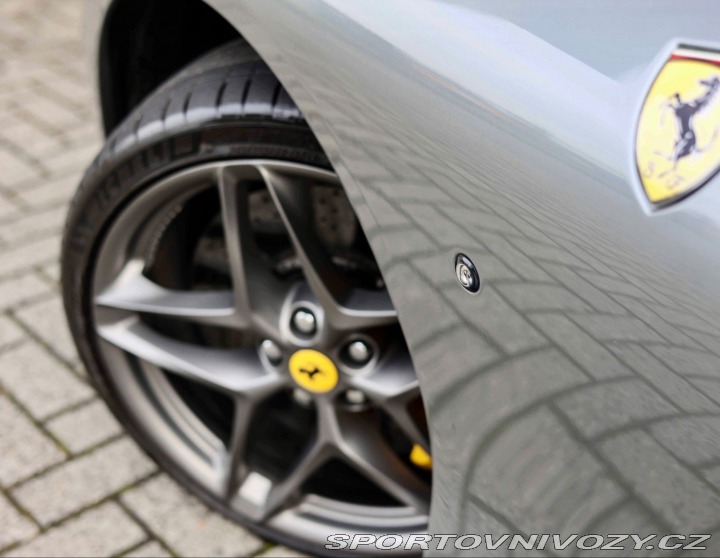 Ferrari Roma 3.9 T V8 DCT*Kamera*PDC* 2021