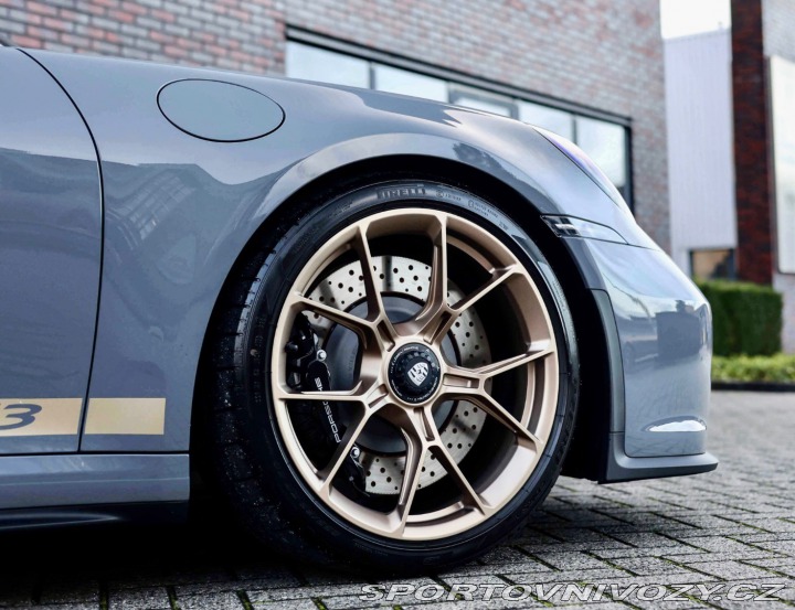 Porsche 911 GT3 Touring *Arctic šedá 2023