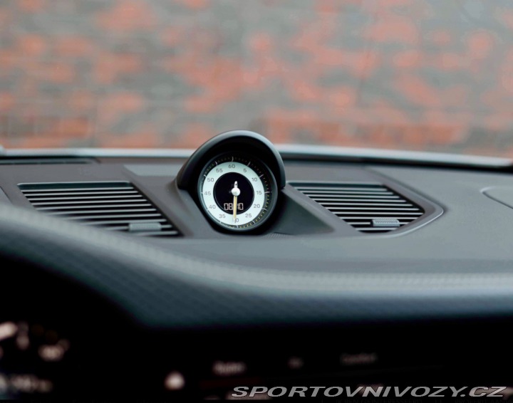 Porsche 911 GT3 Touring *Arctic šedá 2023