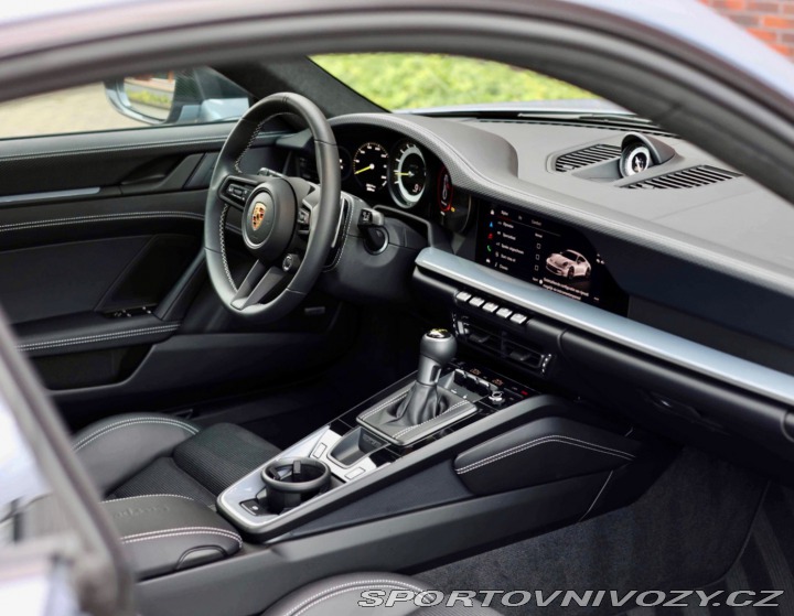 Porsche 911 GT3 Touring *Arctic šedá 2023