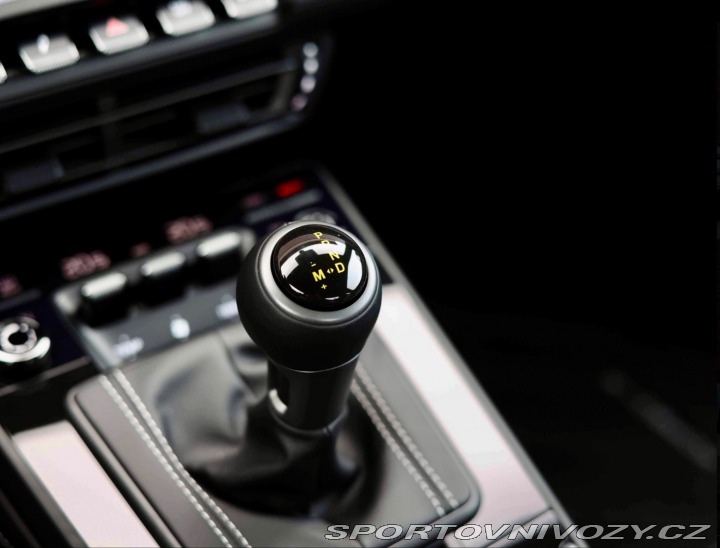 Porsche 911 GT3 Touring *Arctic šedá 2023