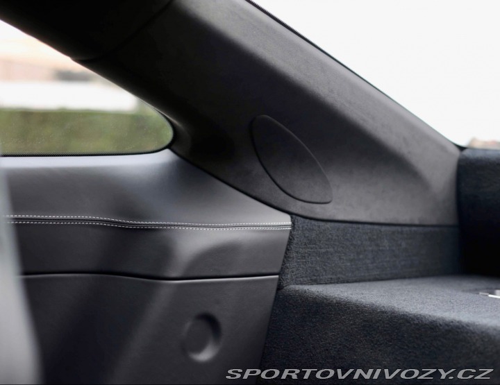 Porsche 911 GT3 Touring *Arctic šedá 2023